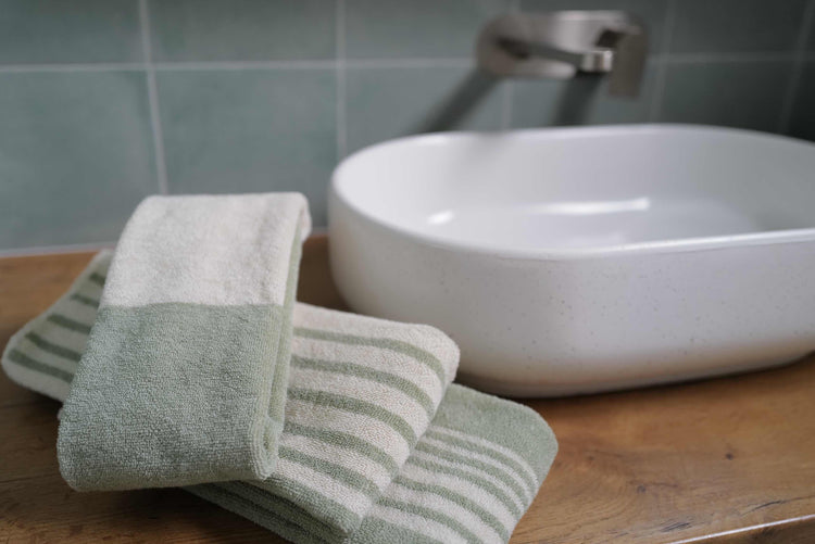 Hand Towel Sage Line II