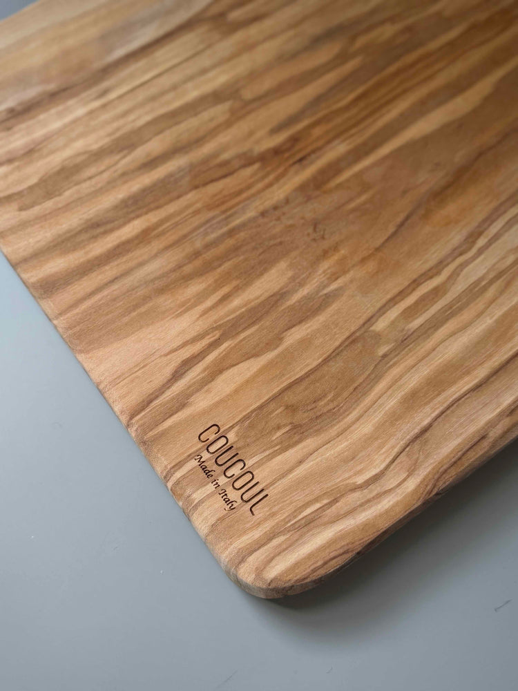 Classic Vintage Olive Wood Board (Medium)