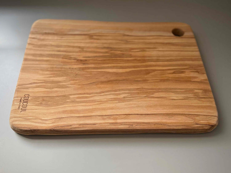Classic Vintage Olive Wood Board (Medium)